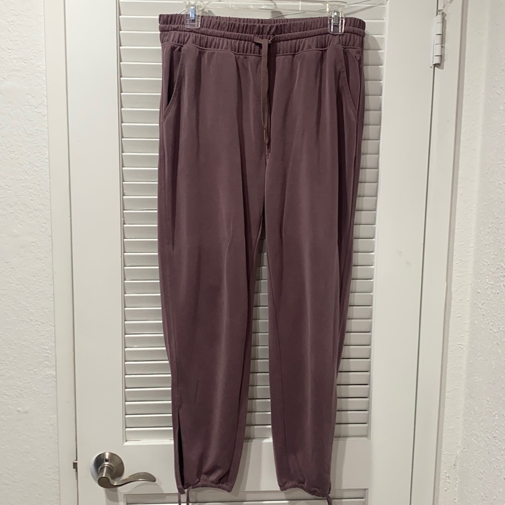 CALIA by Carrie Underwood joggers